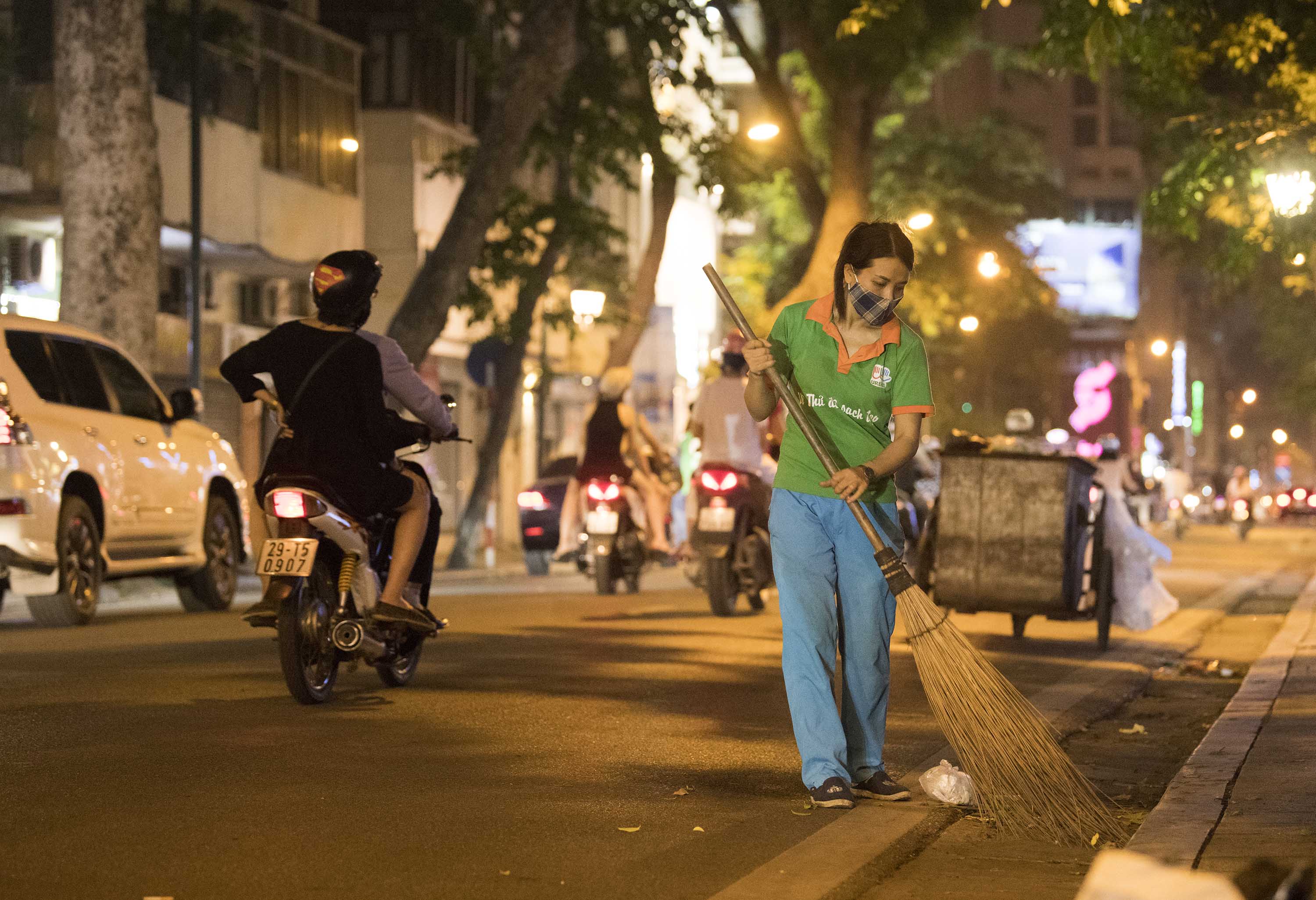 Hình ảnh cho thấy vì sao “tử thần” luôn rình rập công nhân vệ sinh - 7