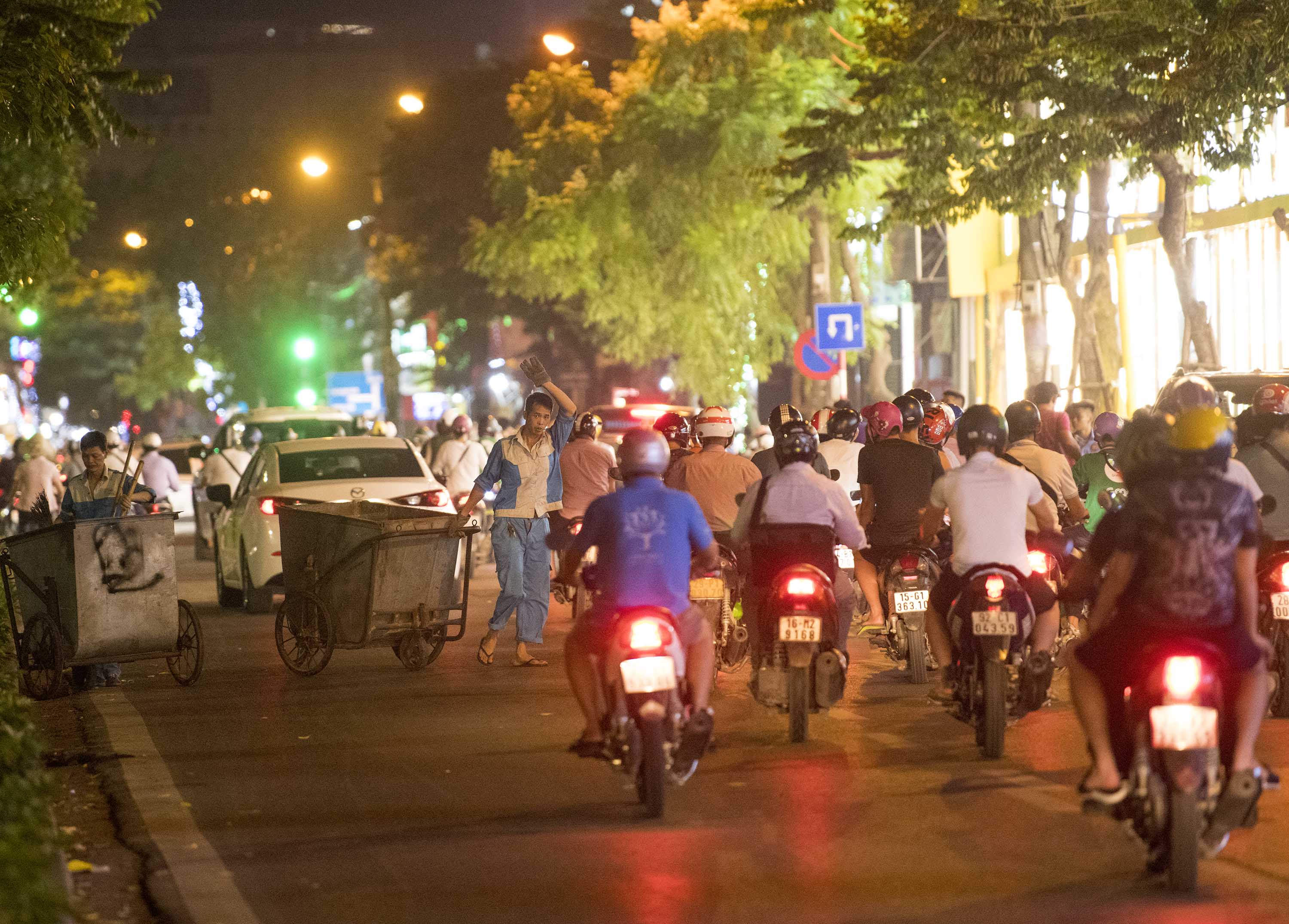 Hình ảnh cho thấy vì sao “tử thần” luôn rình rập công nhân vệ sinh - 5