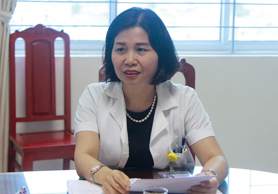 Bà Nguyễn Thị Bích Thanh, Phó Giám đốc BV Sản Nhi Bắc Ninh thông tin về sự việc.