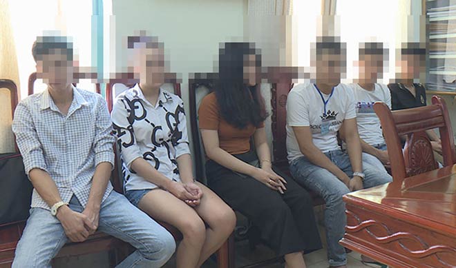 Các đối tượng tại cơ quan Công an.