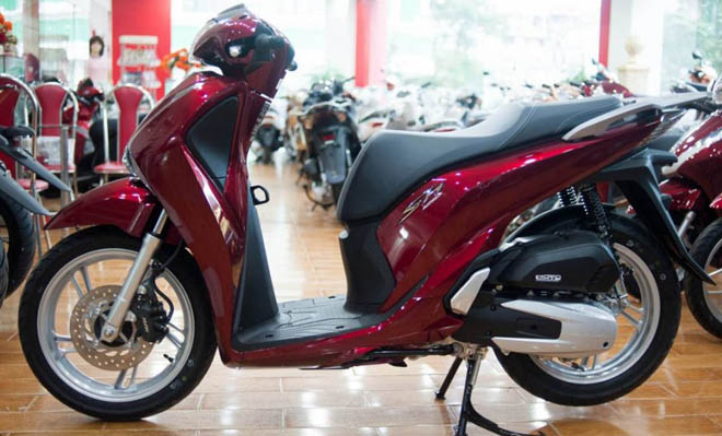 Honda SH tiếp tục giảm giá.