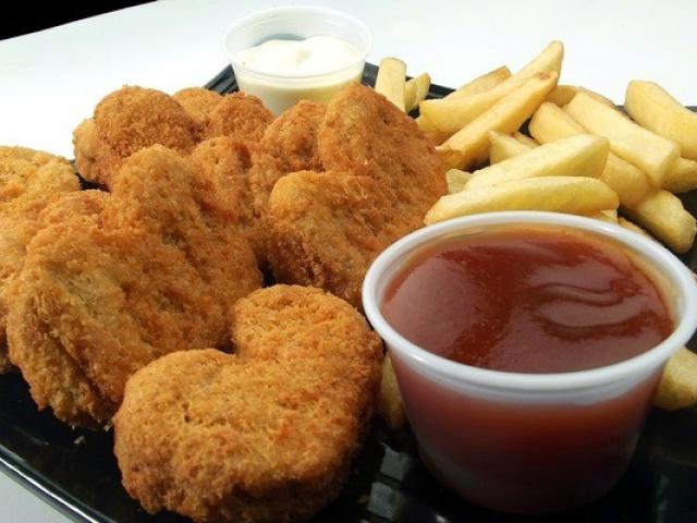 Ẩm thực - Đừng nên cho con ăn những thực phẩm này nếu muốn trẻ khỏe mạnh