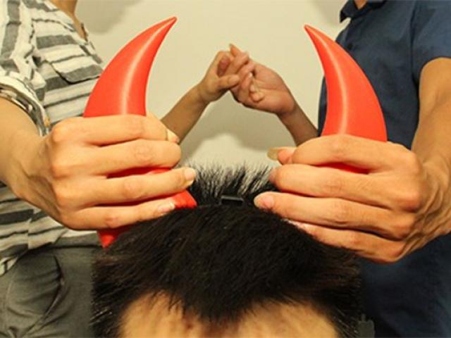 Truyện cười - Khẩu hiệu vận vào thân