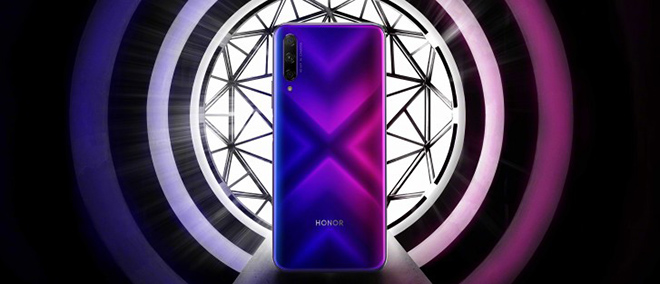 Hình ảnh được cho là của Honor 9X Pro với 3 camera sau.