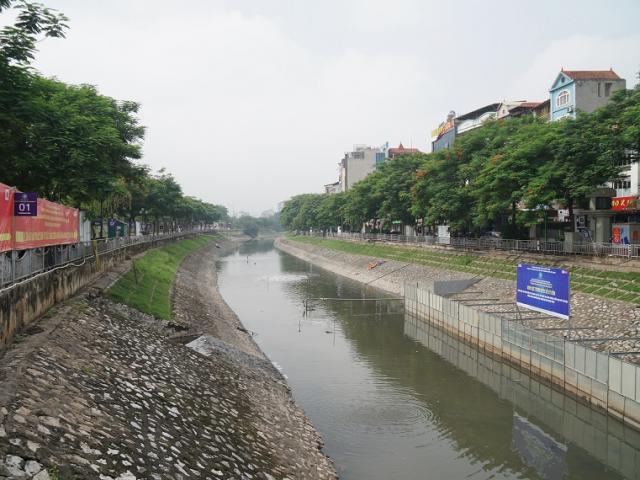 Tin tức trong ngày - Hết hạn thử nghiệm, vì sao "bảo bối" của Nhật lại cần thêm 2 tháng để hồi sinh sông Tô Lịch?