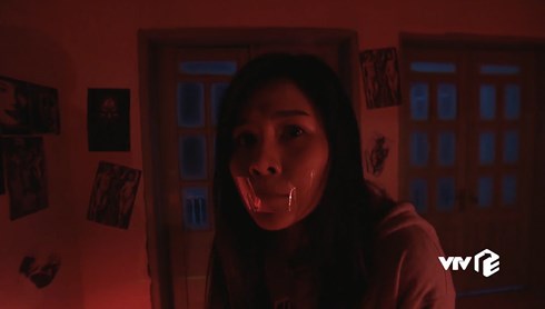 Cảnh Linh (Thu Hoài ) bị bắt cóc
trong phim Mê Cung.