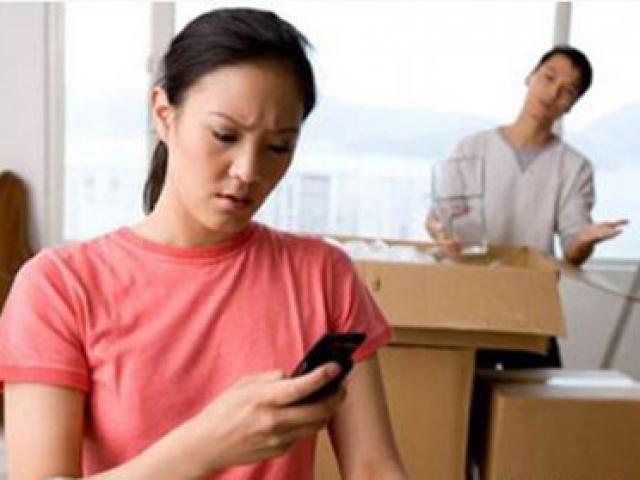 Bạn trẻ - Cuộc sống - Cô giáo của con nhắn tin nhạy cảm cho chồng khiến vợ sốc nặng
