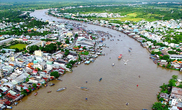 TP Cần Thơ đang chú trọng mở rộng hợp tác với nhà đầu tư, các doanh nghiệp trong và ngoài nước tiếp tục triển khai hàng trăm dự án để phát triển đô thị.