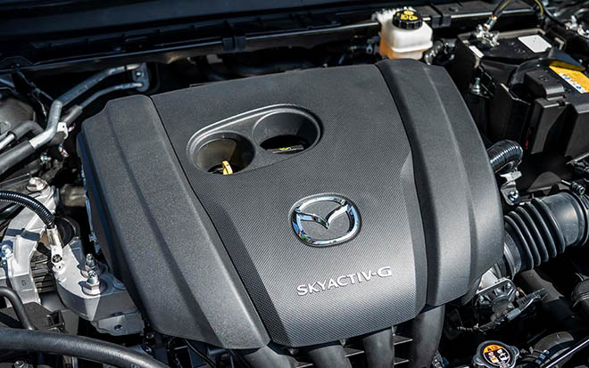 Mazda CX-30 ra mắt với ống xả kép thể thao hơn - 2
