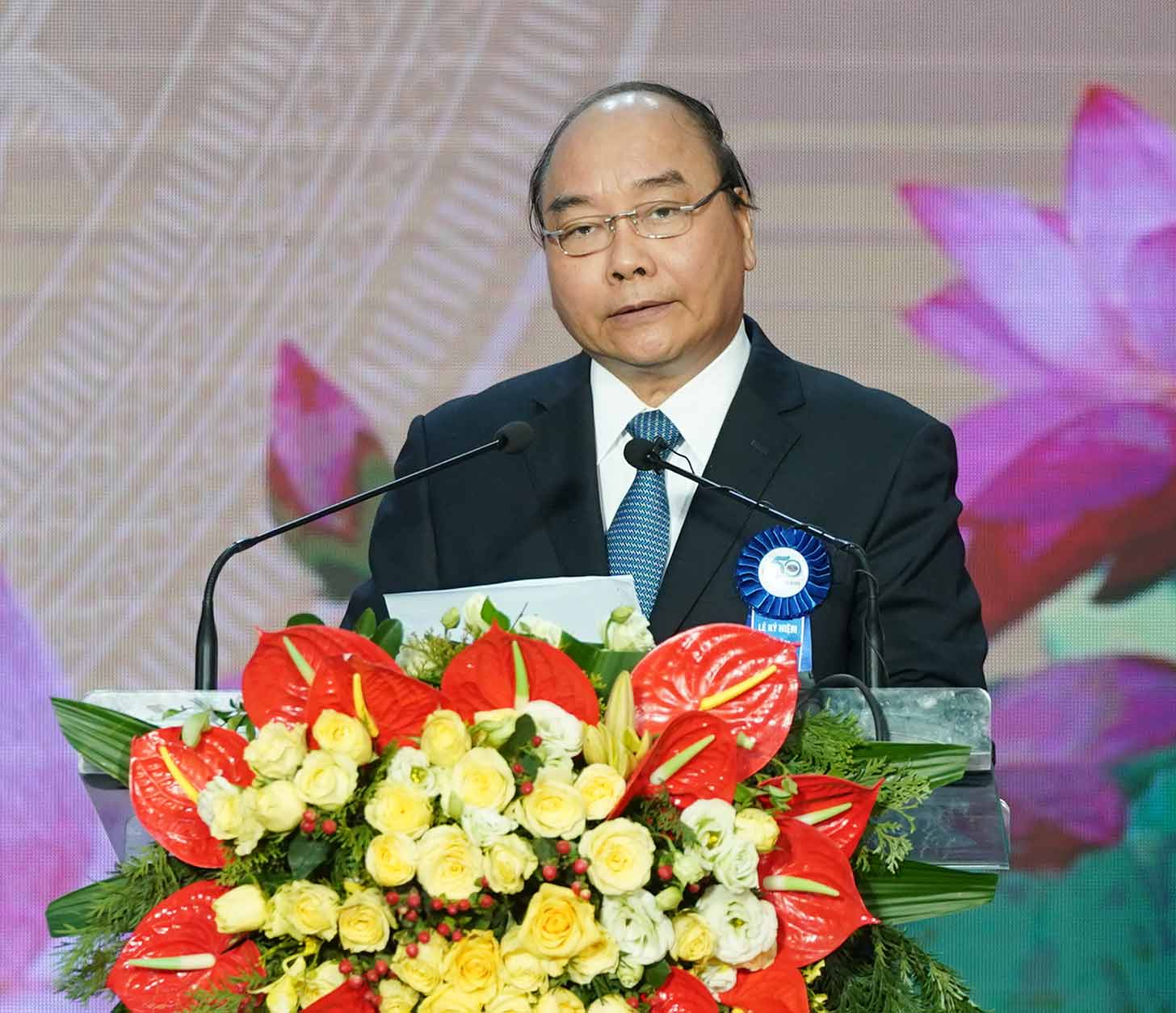 Thủ tướng phát biểu tại lễ kỷ niệm 50 năm thành lập Bệnh viện K - Ảnh: VGP/Quang Hiếu