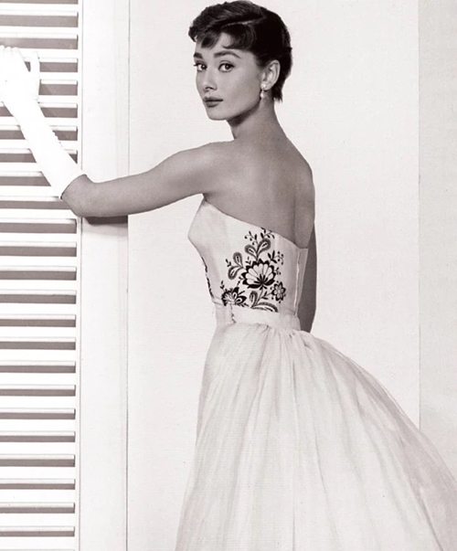 Học chế độ ăn, tập giữ dáng của 3 huyền thoại Hollywood - 3