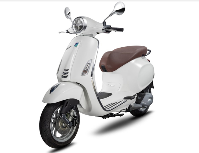 Vespa Primavera S màu trắng