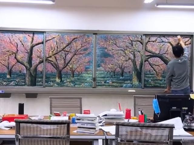 Bạn trẻ - Cuộc sống - Thầy giáo nổi tiếng vì những bức tranh vẽ bằng phấn đỉnh cao
