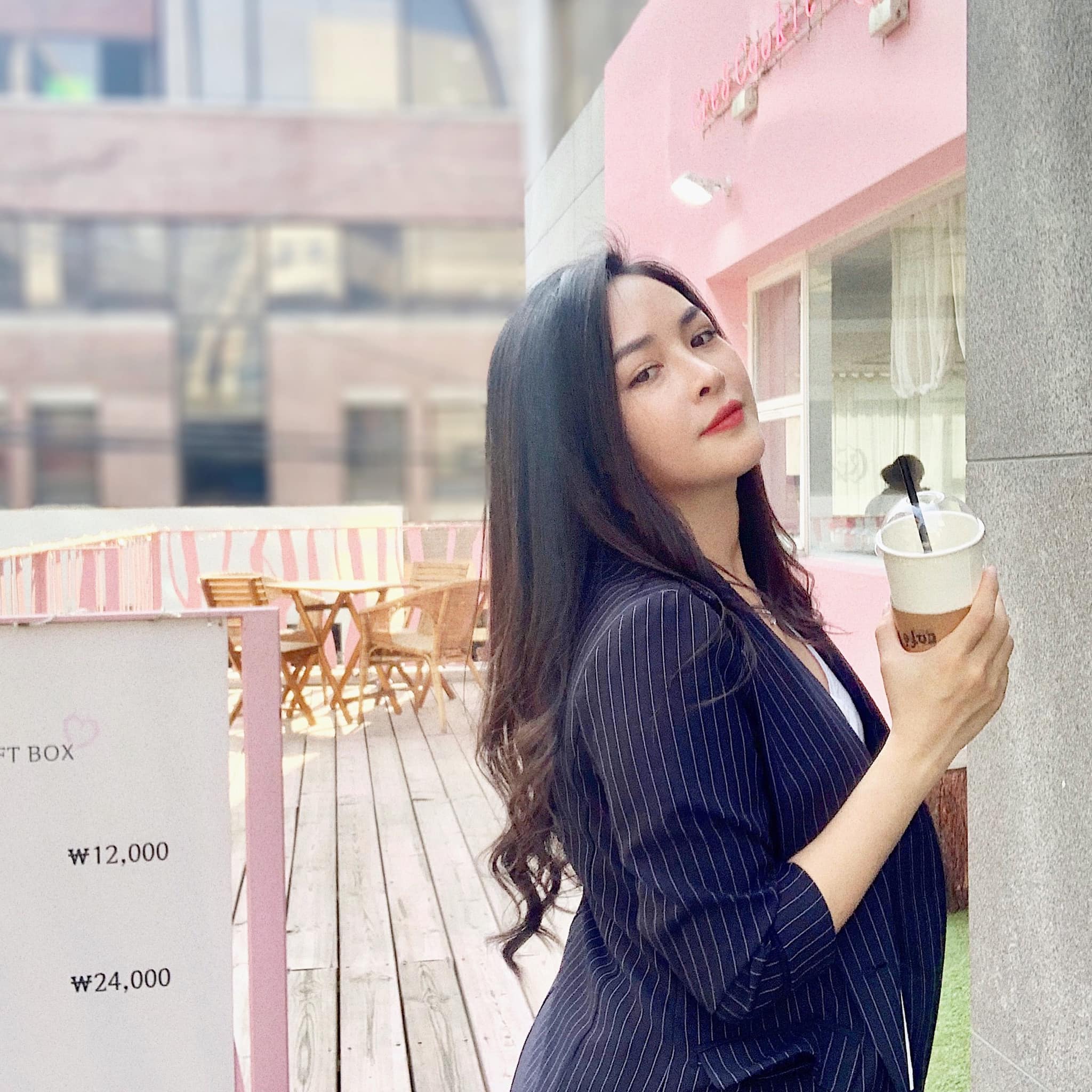 "Hot girl phẫu thuật thẩm mỹ" của hiện tại