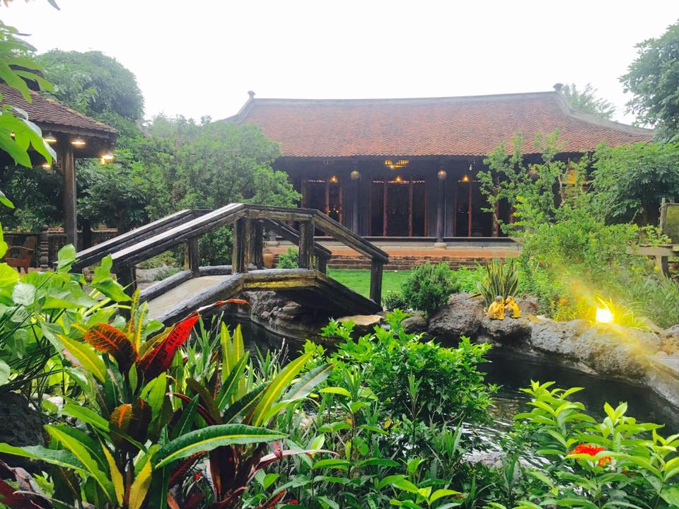 Thăm biệt phủ hơn 1.600m2 của danh hài lập bàn thờ bạn thân trong nhà - 9