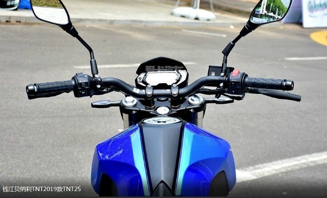Môtô Benelli TNT250 2019 giá rẻ mới ra mắt nhìn cực chất - 5