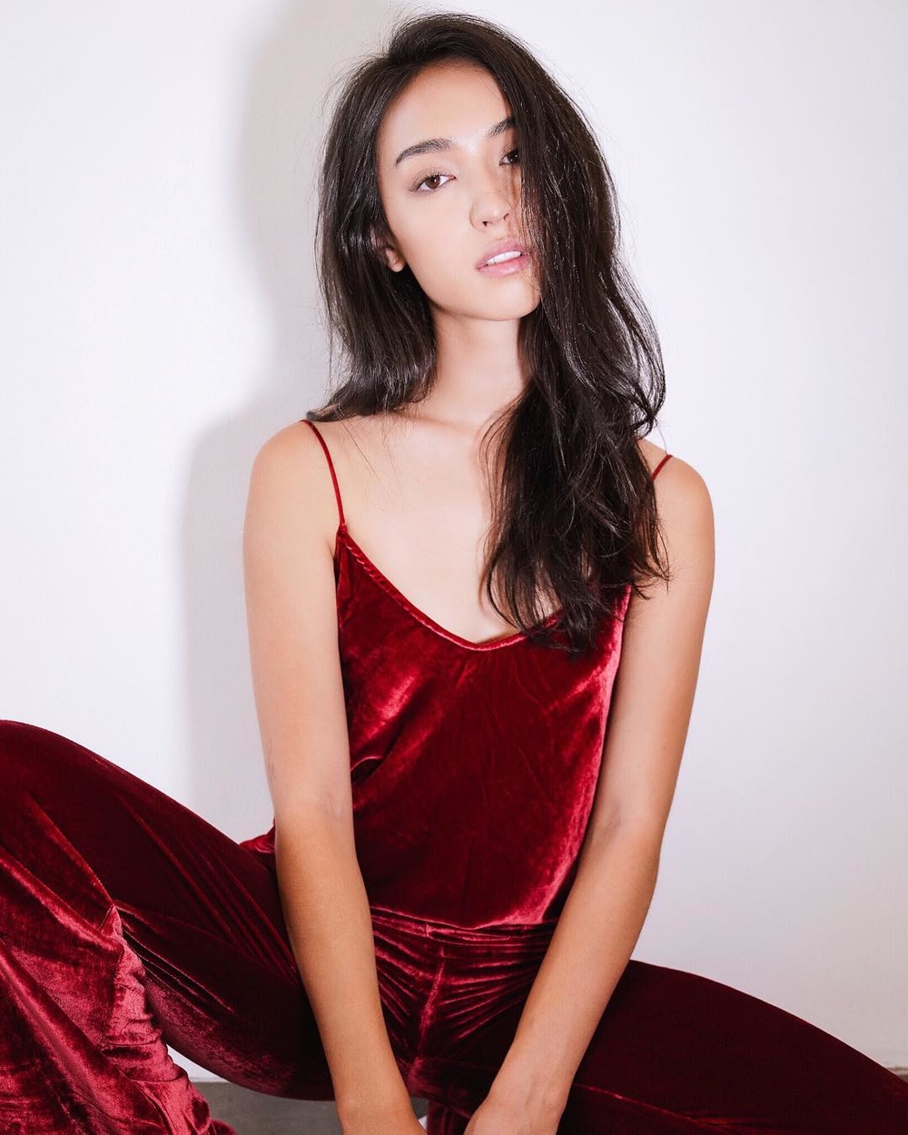 Mỹ nhân 25 tuổi là người mẫu, chuyên
gia trang điểm và vũ công hip hop tại Mỹ.