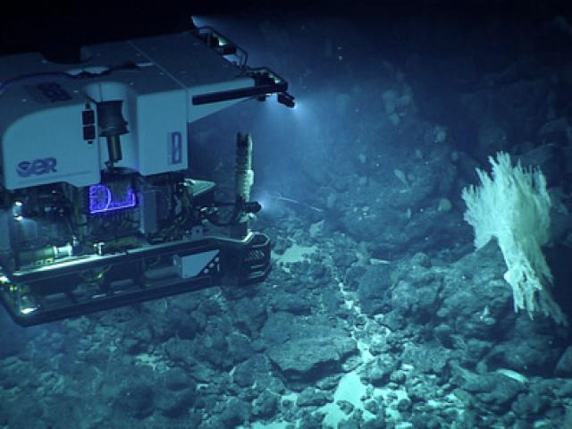 Du lịch - Khám phá biên giới cuối cùng của trái đất