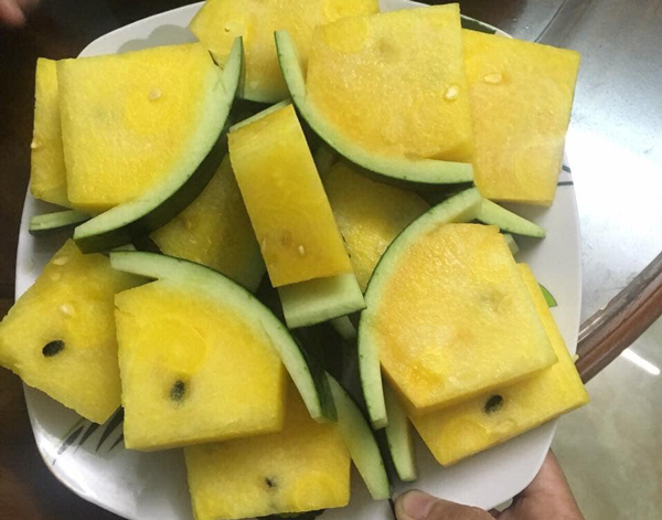 Khách hàng mua chỉ 1-2 quả và chủ yếu là tò mò muốn ăn thử.