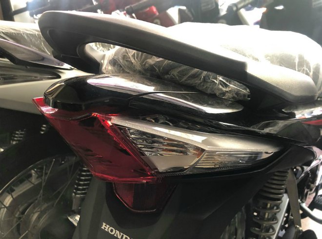 Cận cảnh 2019 Honda Wave 110i nổi bật hơn hẳn Wave Alpha - 7