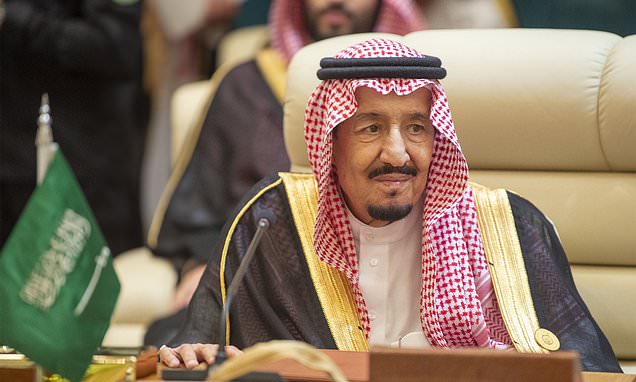 Quốc vương Ả Rập Saudi phê chuẩn cho phép các lực lượng Mỹ đến đồn trú ở nước này. Ảnh: Reuters