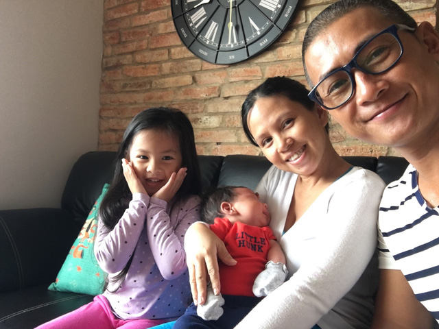 Thiên Vương bên vợ và hai con