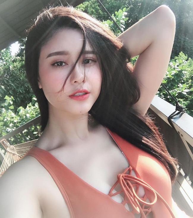 Trương Quỳnh Anh vốn là một trong những ca sĩ sexy bậc nhất ở showbiz Việt.