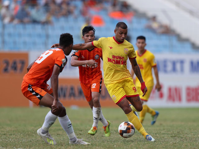 Bóng đá - Đà Nẵng - Nam Định: Định đoạt 2 bàn choáng váng