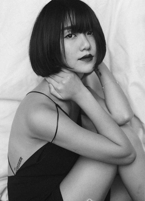 Cuối năm 2018, cặp đôi hạnh phúc chia
sẻ tin có con đầu lòng và nhận được nhiều lời chúc mừng của đông
đảo người thân, bạn bè và người hâm mộ.