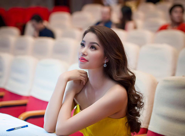 Kỳ Duyên, Hari Won chứng minh xương hàm chữ L nam tính là chuẩn đẹp mới - 8