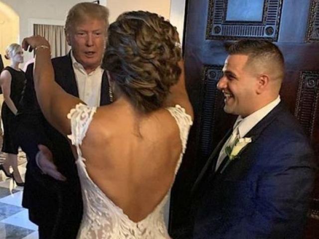 Thế giới - Cả đám cưới "phát cuồng" khi có vị khách bất ngờ xuất hiện là...Tổng thống Trump