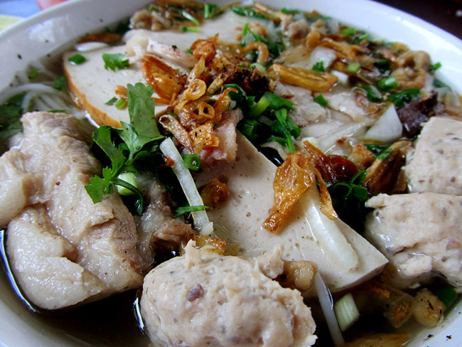 Khách nước ngoài mách nhau những món ăn đường phố cực kỳ hấp dẫn ở Sài Gòn - 7