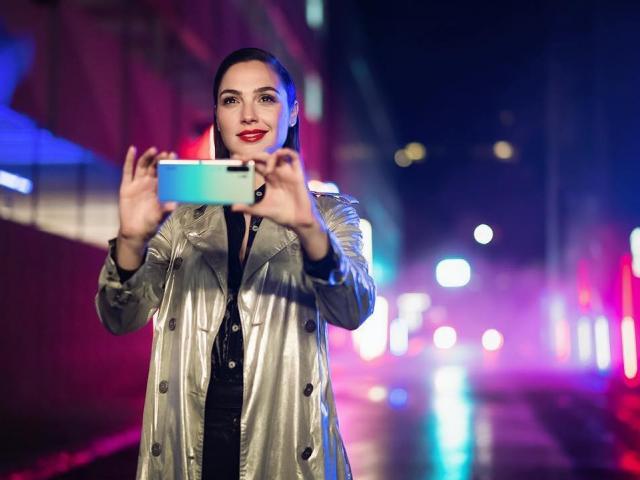 Thời trang Hi-tech - Khám phá sức mạnh 3 smartphone đang "thống trị" phân khúc cao cấp