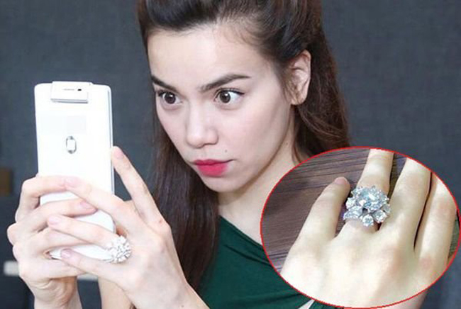 Chiếc nhẫn của Hồ Ngọc Hà từng bị đồn có giá 21 tỷ đồng nhưng nữ ca sĩ đã lên tiếng phản bác.