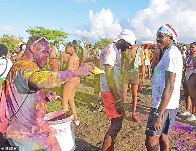 Jofra Archer và ăn mừng chức vô địch tại quê nhà