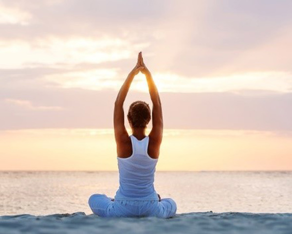 Nên kết hợp với những bài tập nhẹ nhàng