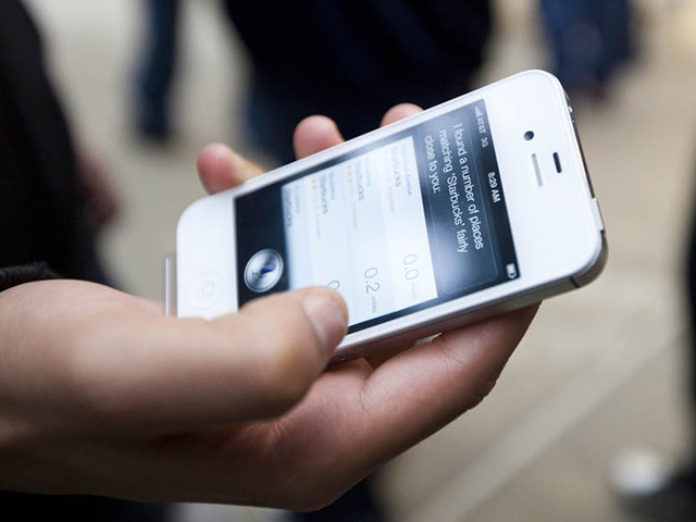 Công nghệ thông tin - Tại sao Apple bất ngờ tung bản cập nhật cho iPhone 4s “cũ rích”?