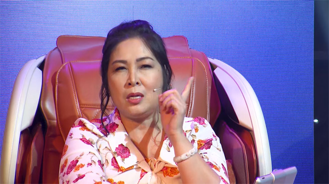 Hồng Vân khuyên: "Cái gì đáng thì nhịn, cái gì không đáng thì phải lên tiếng”.