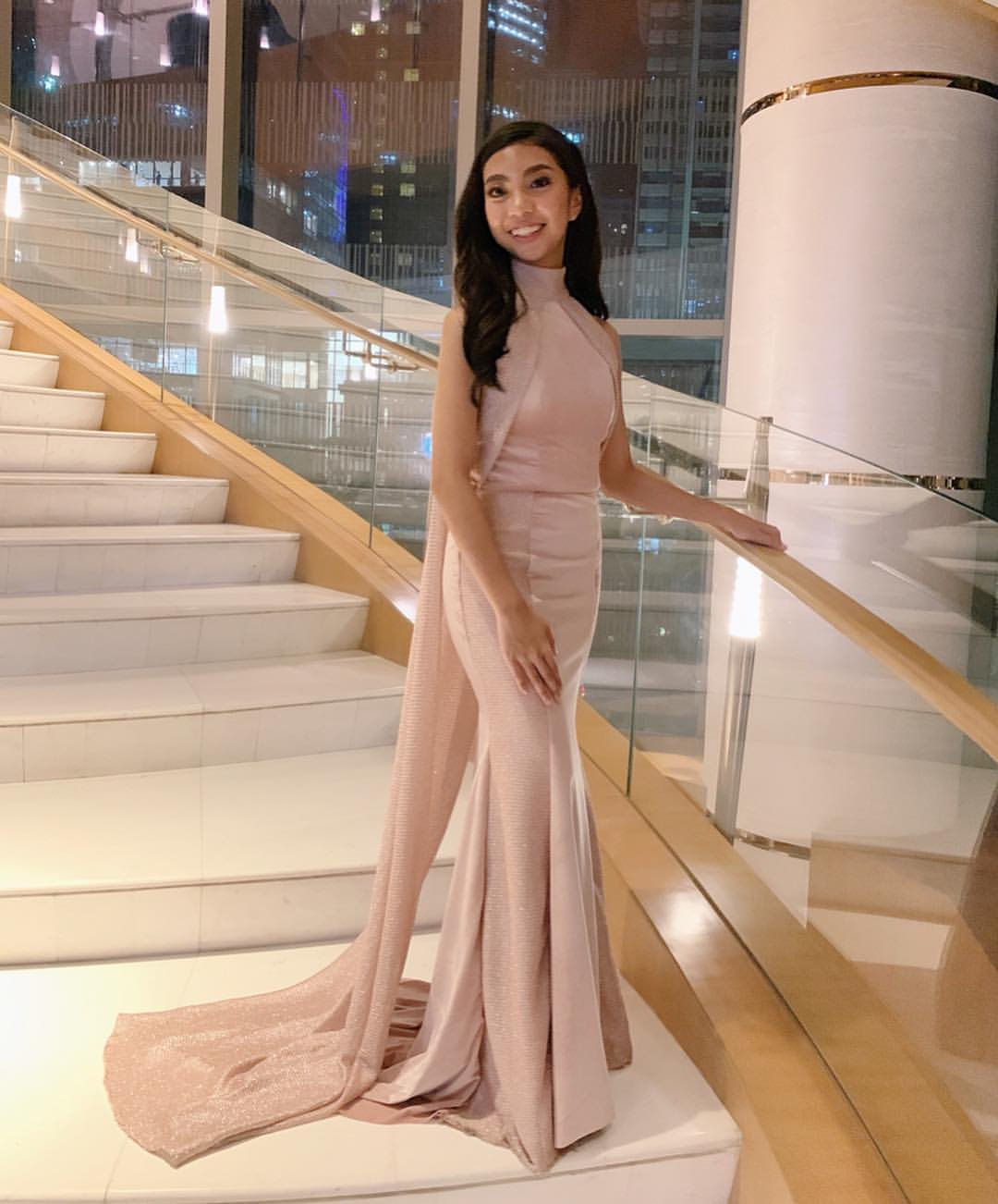 Tiểu thư nhà giàu Philippines mặc váy thiên nga độc nhất vô nhị trong sinh nhật - 10