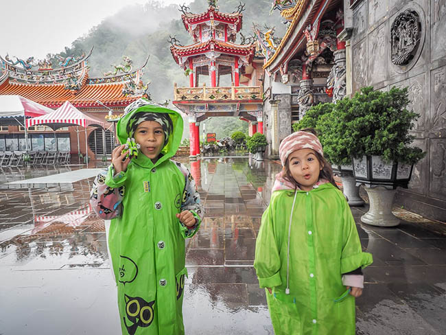 Ghé qua Đài Loan đừng bỏ quên ngọn núi với những ngôi chùa tuyệt đẹp này - 3
