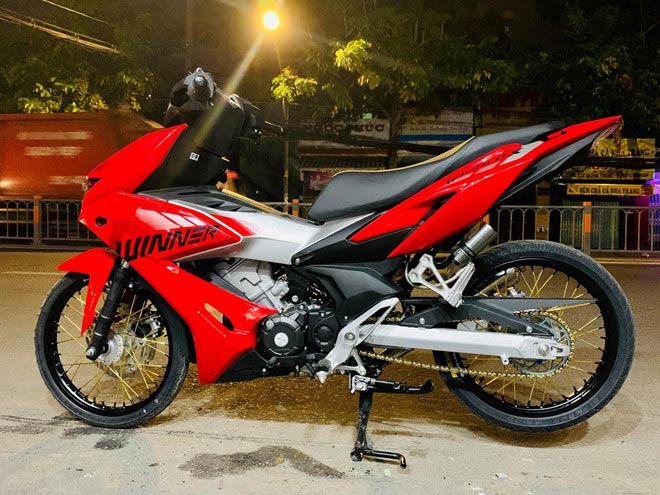 Loạt khách Việt mạnh tay độ Honda Winner X thành xế "khủng" - 4