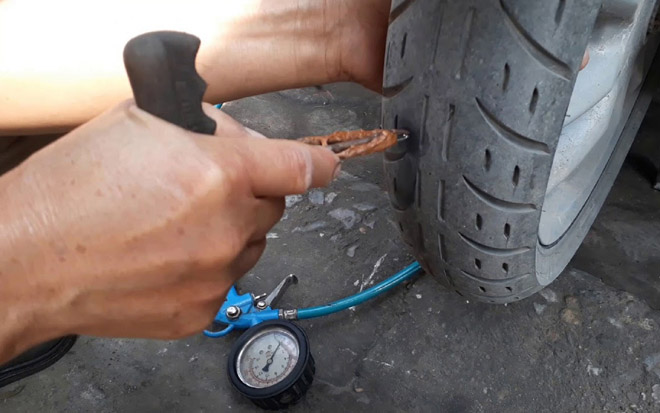 Vá lốp không chuẩn cũng là nguyên nhân gây "chửa lốp".