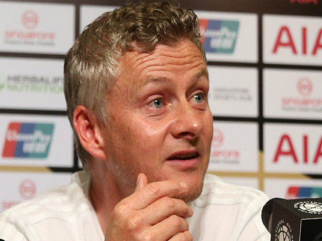 Bóng đá - Họp báo MU đấu Tottenham: Solskjaer nói gì về 2 "bom tấn" Maguire, Fernandes