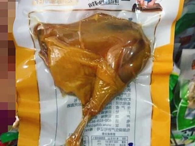 Thị trường - Tiêu dùng - Đùi gà nội địa Trung Quốc thơm nức 1 năm không thối hỏng, chị em đua nhau mua ăn