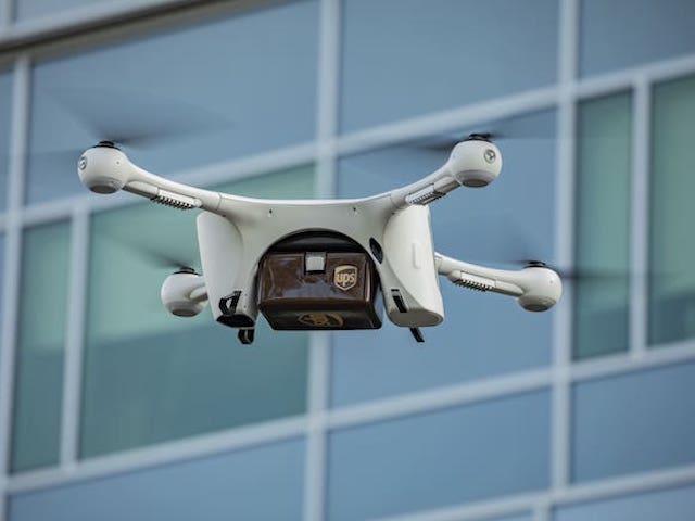 Công nghệ thông tin - Không còn viễn tưởng, đây sẽ là công ty đầu tiên vận chuyển hàng hóa bằng drone