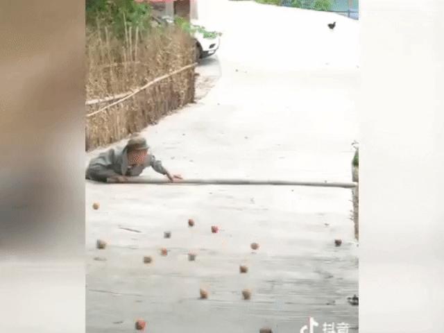 Video Clip Cười - "Anh nông dân" sáng tạo bá đạo nhất hành tinh