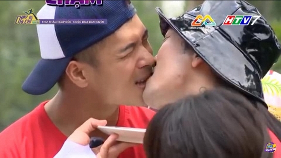 Trương Thế Vinh phản ứng bất ngờ khi bị ghép yêu đồng giới BB Trần - 4