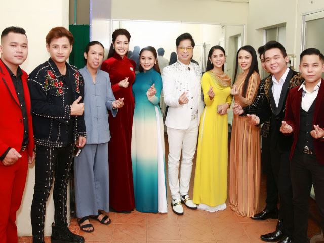Ca nhạc - MTV - Lần đầu tiên Ngọc Sơn quy tụ số lượng học trò "khủng" trong liveshow