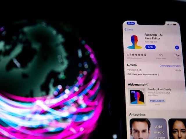 Công nghệ thông tin - Sếp Kaspersky cảnh báo: Đã xuất hiện ứng dụng FaceApp giả mạo, có chứa mã độc
