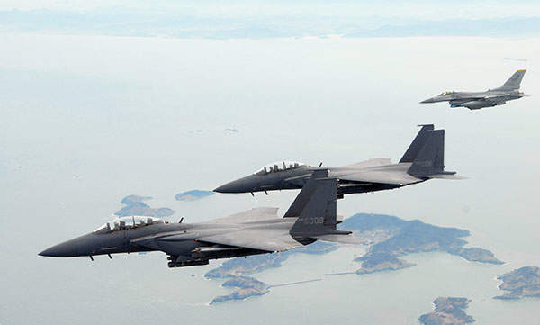 Chiến đấu cơ F-15K của không quân Hàn Quốc.